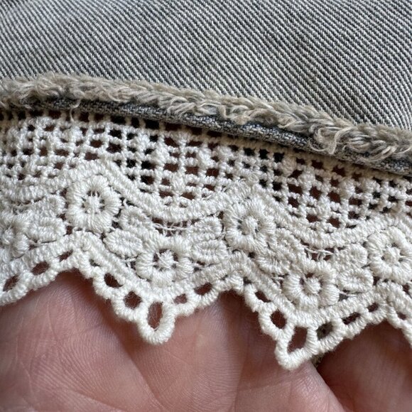 Free People Distressed Washed Blue Embroidered Lace Hem Jean Mini Shorts Size 29 - Picture 6 of 14